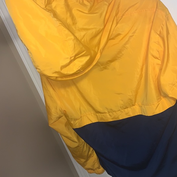 H&M rain jacket - Picture 4 of 6